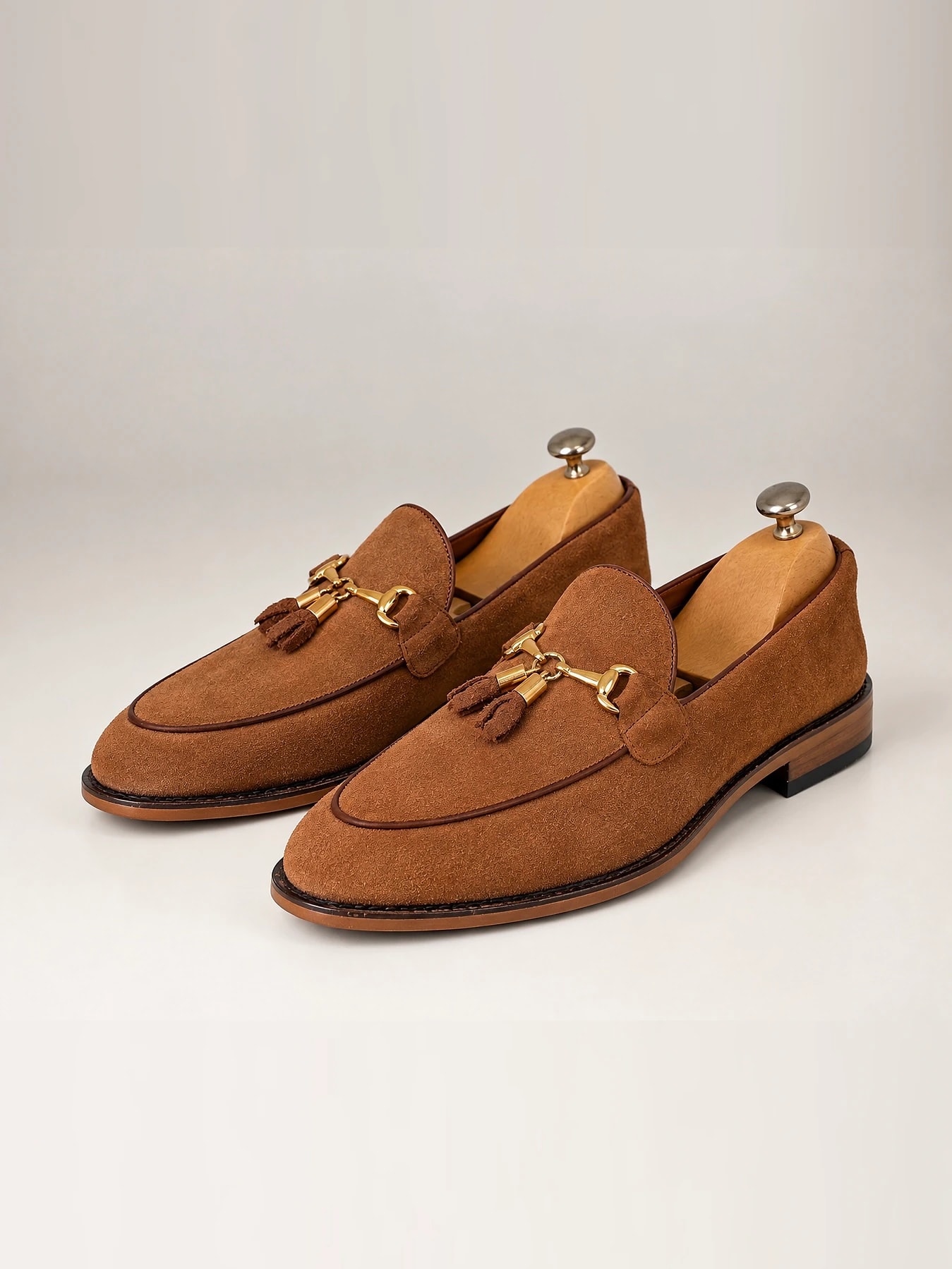 Mocassin a pompons en daim cognac — FC Fashion